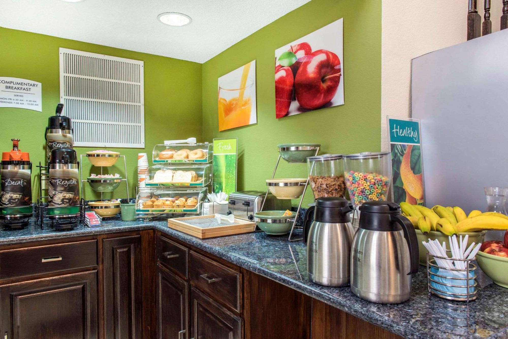 Quality Inn & Suites Anderson I-69 מראה חיצוני תמונה