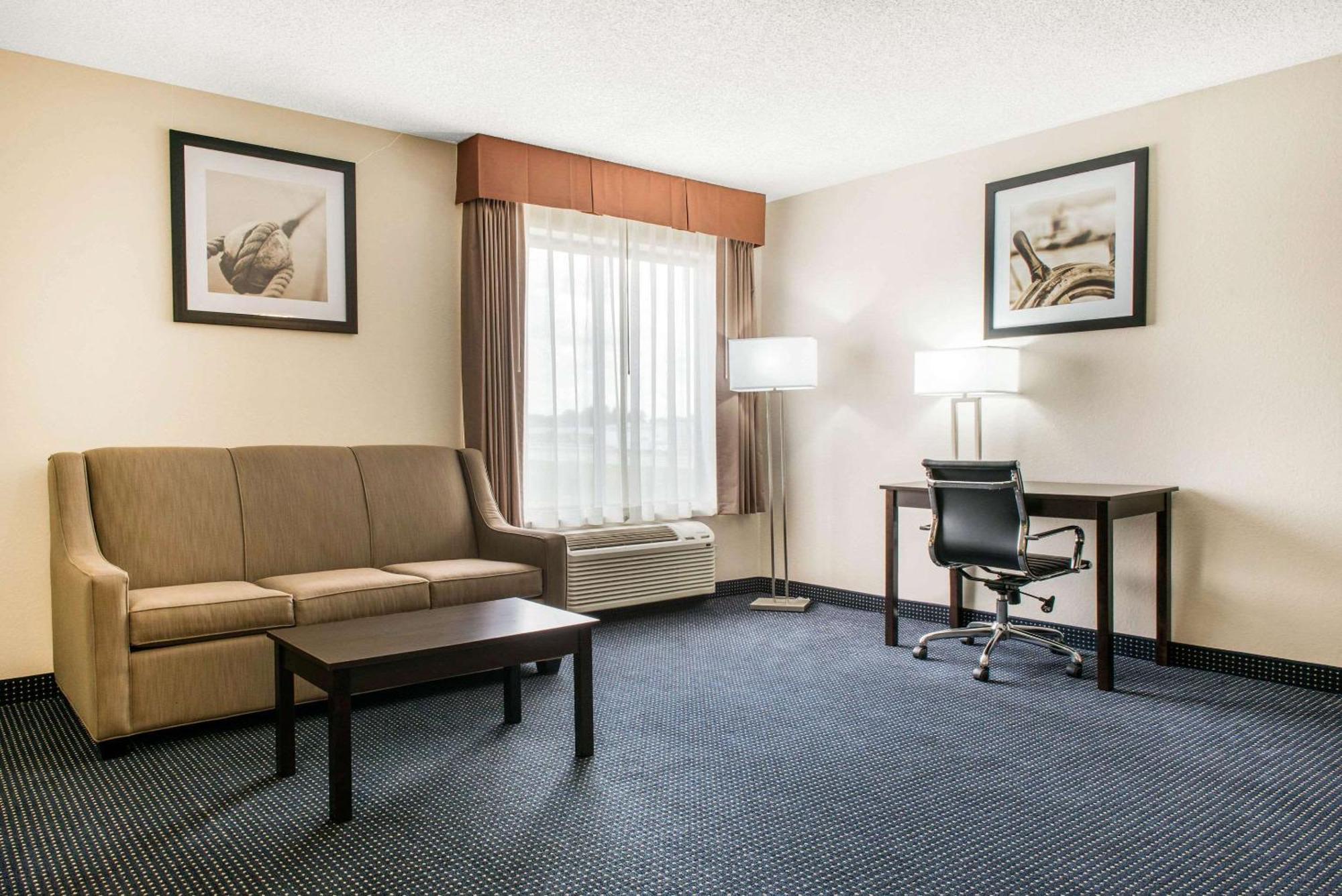 Quality Inn & Suites Anderson I-69 מראה חיצוני תמונה