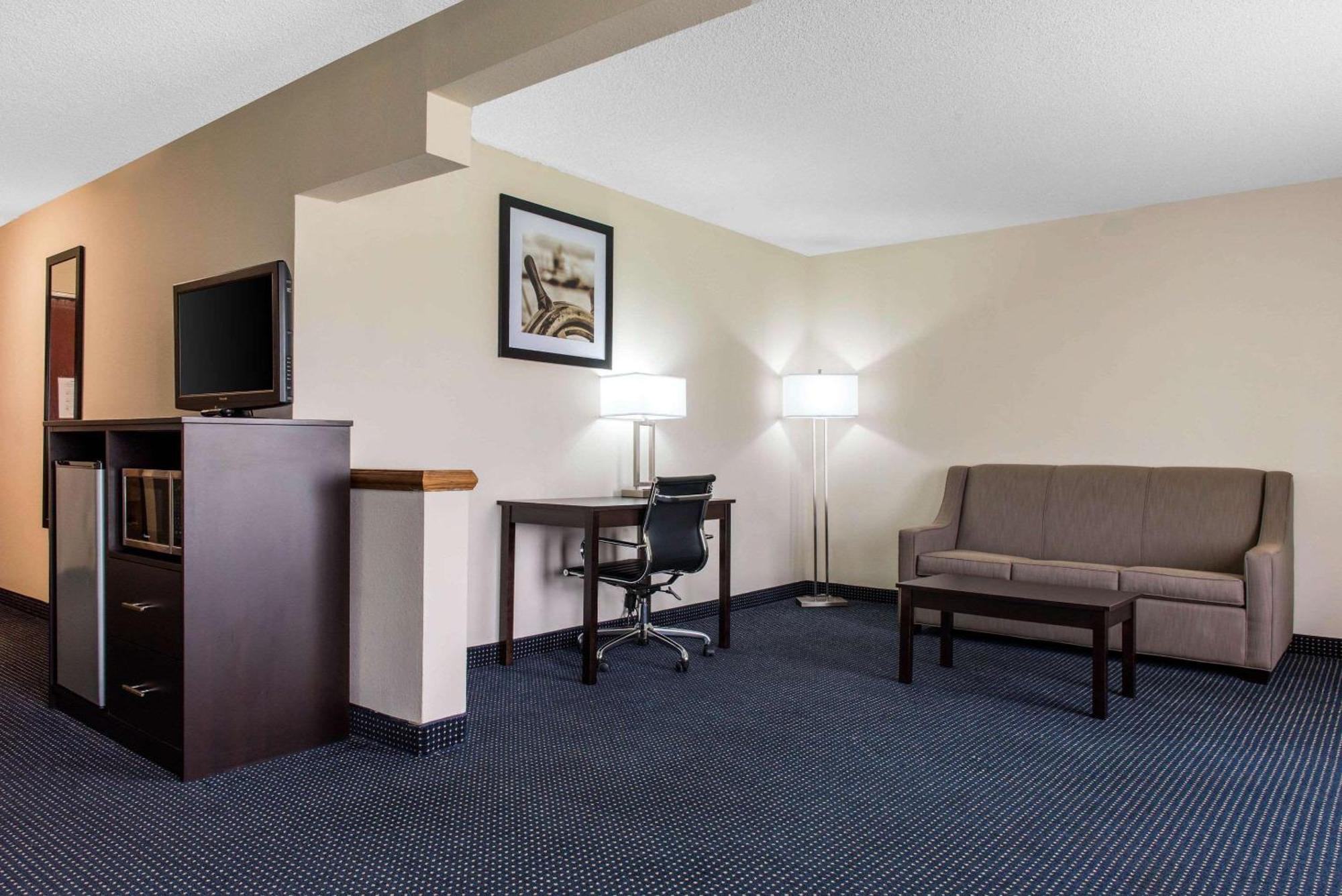 Quality Inn & Suites Anderson I-69 מראה חיצוני תמונה