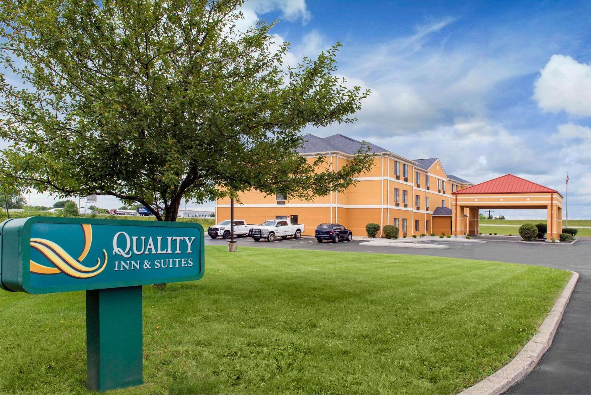 Quality Inn & Suites Anderson I-69 מראה חיצוני תמונה