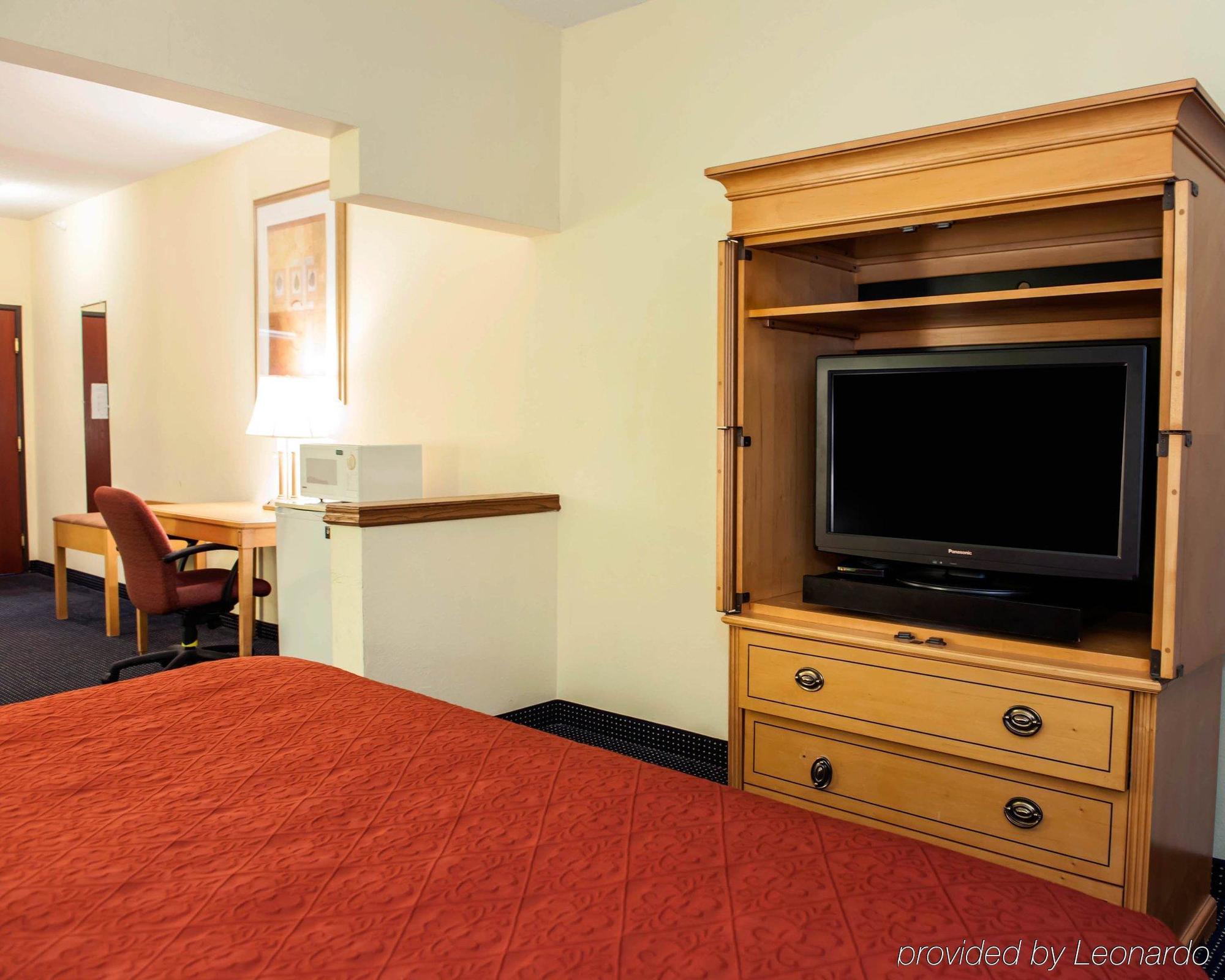 Quality Inn & Suites Anderson I-69 מראה חיצוני תמונה
