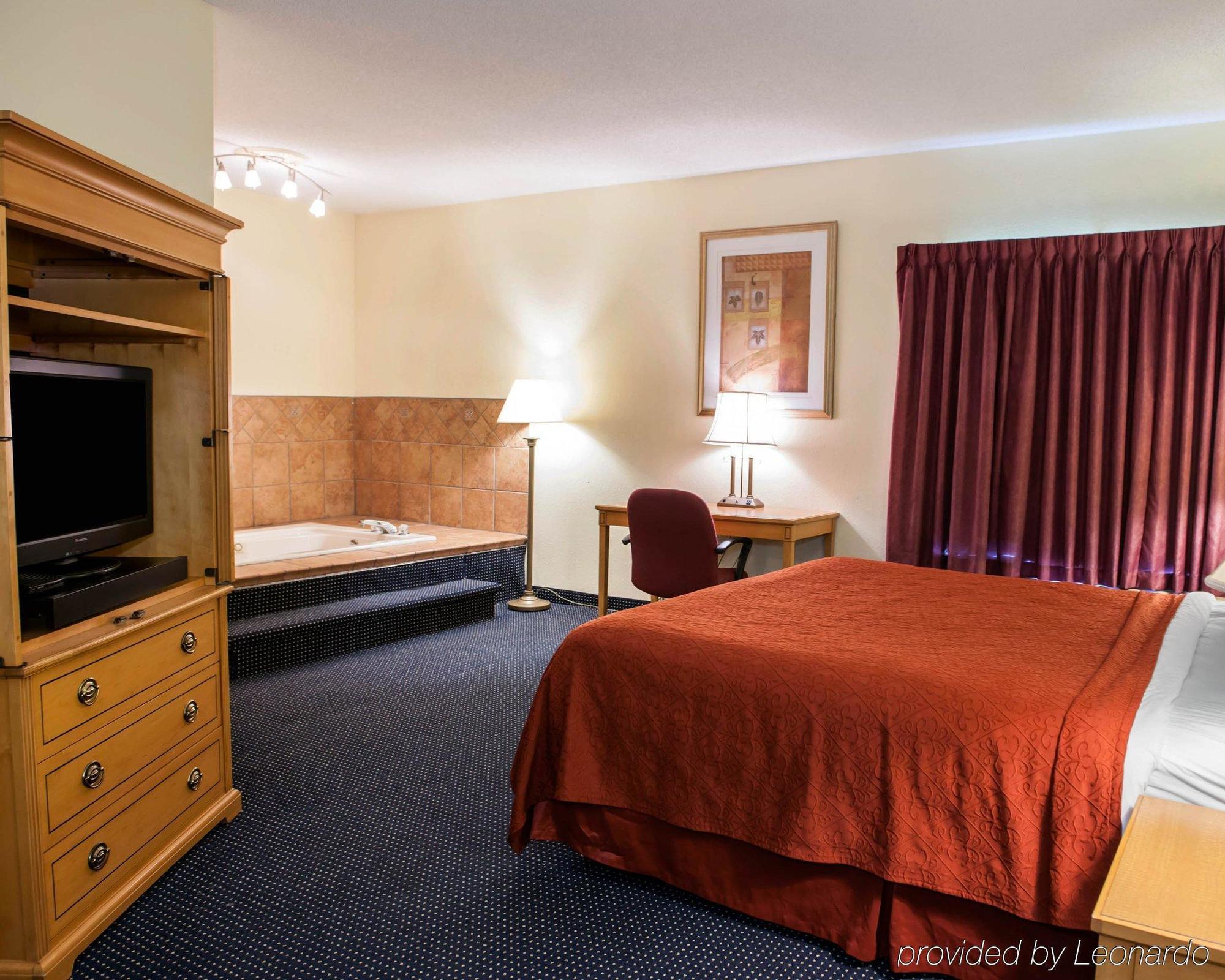 Quality Inn & Suites Anderson I-69 מראה חיצוני תמונה