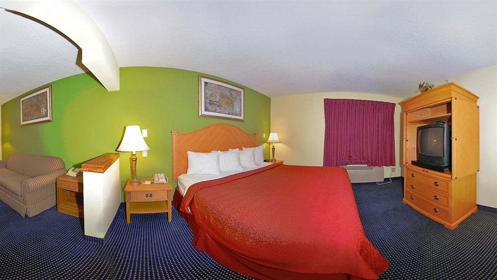 Quality Inn & Suites Anderson I-69 מראה חיצוני תמונה